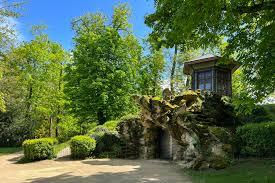 Caillebotte-Le-kiosque.jpg